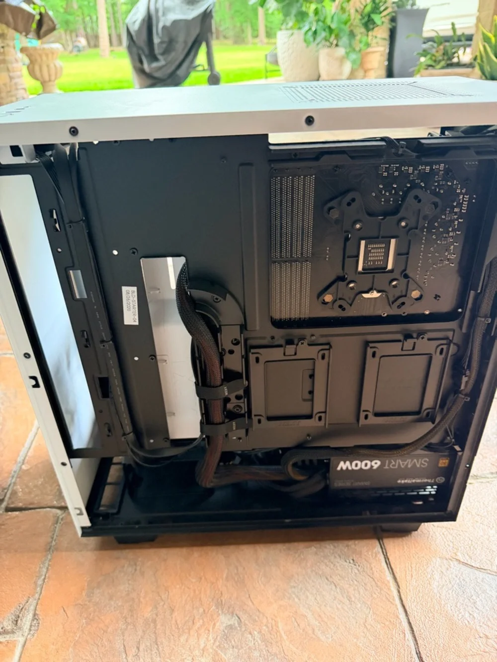 NZXT White PC Case with Red Interior Lighting